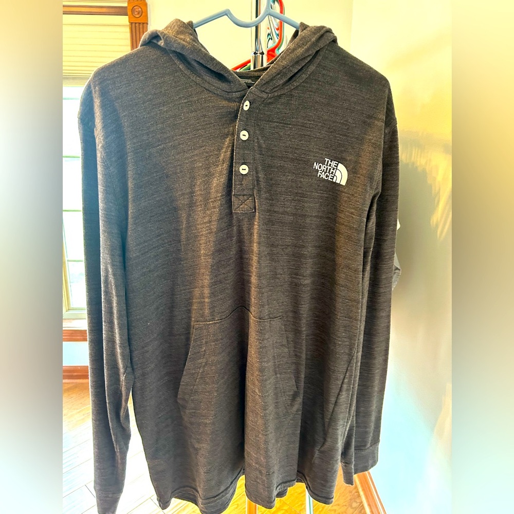 Men’s The North Face button pullover | size Large
